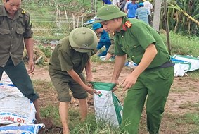 Công an huyện Vĩnh Bảo huy động lực lượng bảo đảm an toàn đê sông Thái Bình, sông Luộc phòng chống lũ lụt